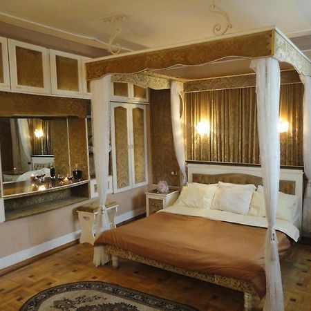 Classic Apartment On Kievyan Jerevan Eksteriør billede